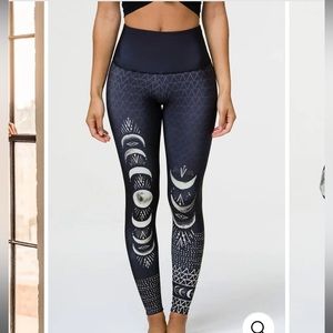 Onzie Las Lina’s Bra and High Waisted leggings